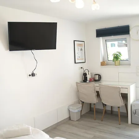 Eco Overnight - Self Check-in * Gotzendorf an Der Leitha